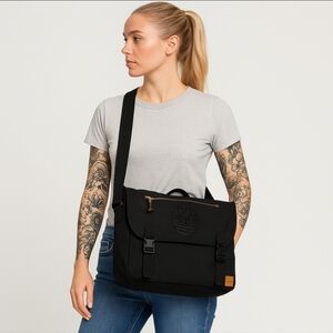 Timberland Mendum Pond Messenger Bag NWT Black Water-Resistant Laptop Crossbody